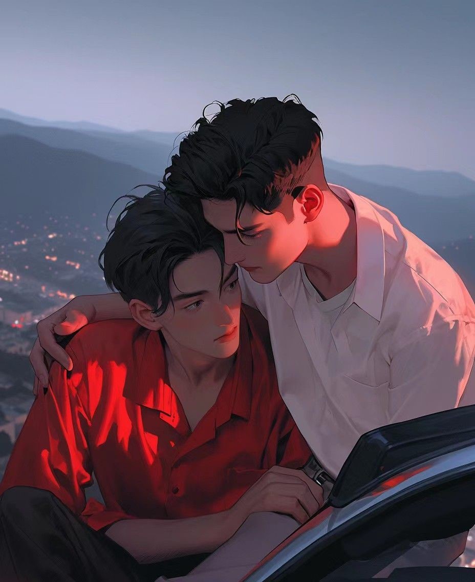 Hình nhân bản Q trên đầu anh trai kế